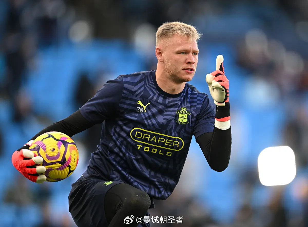 曼城客场大胜南安普顿，继续追赶英超领头羊的简单介绍