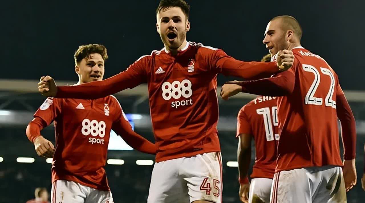 热那亚客场获胜，提振球队士气的简单介绍