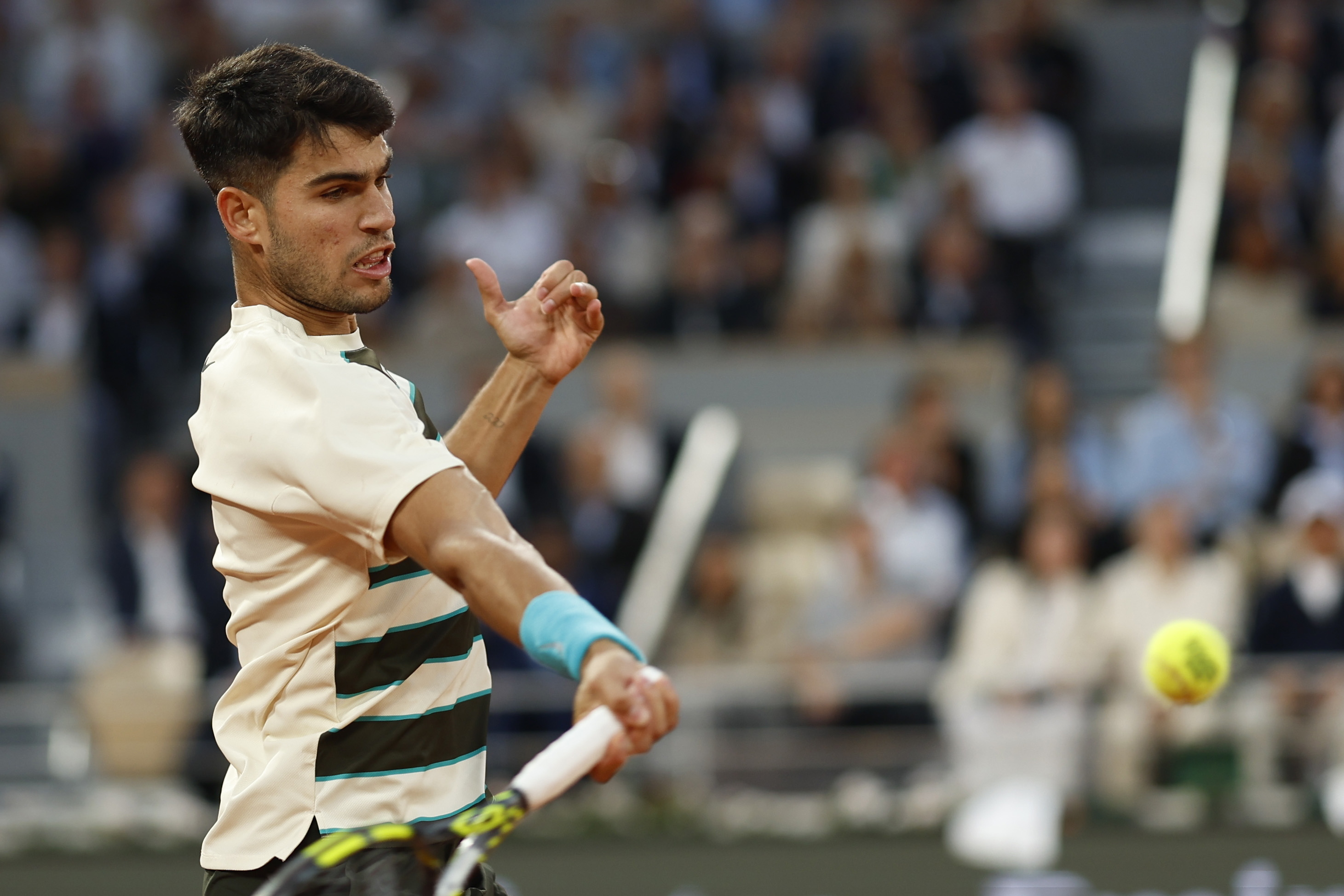 包含日本网球队横扫美国网球队，阿尔卡拉斯爆发神勇的词条