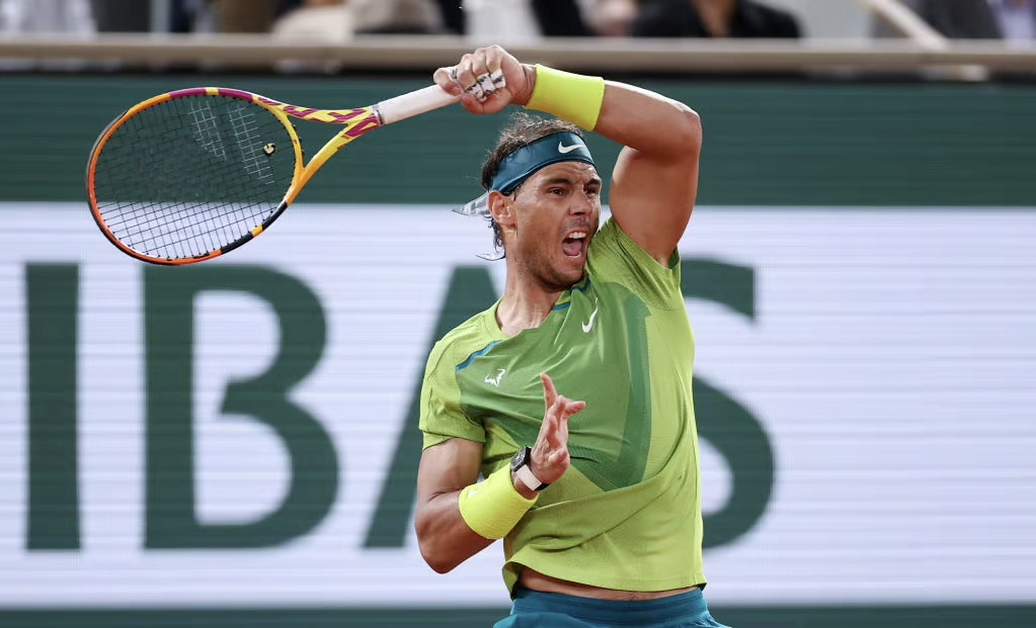 包含美国网球队险胜欧洲网球队，纳达尔关键制胜的词条