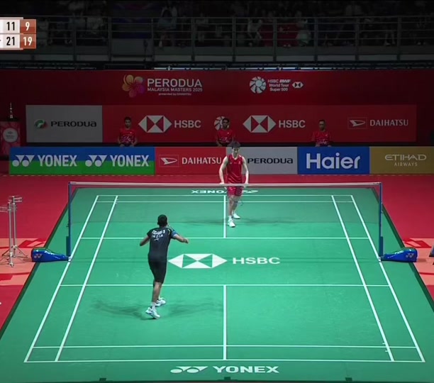 马来西亚羽毛球队强势丹麦羽毛球队，陶菲克制霸全场的简单介绍