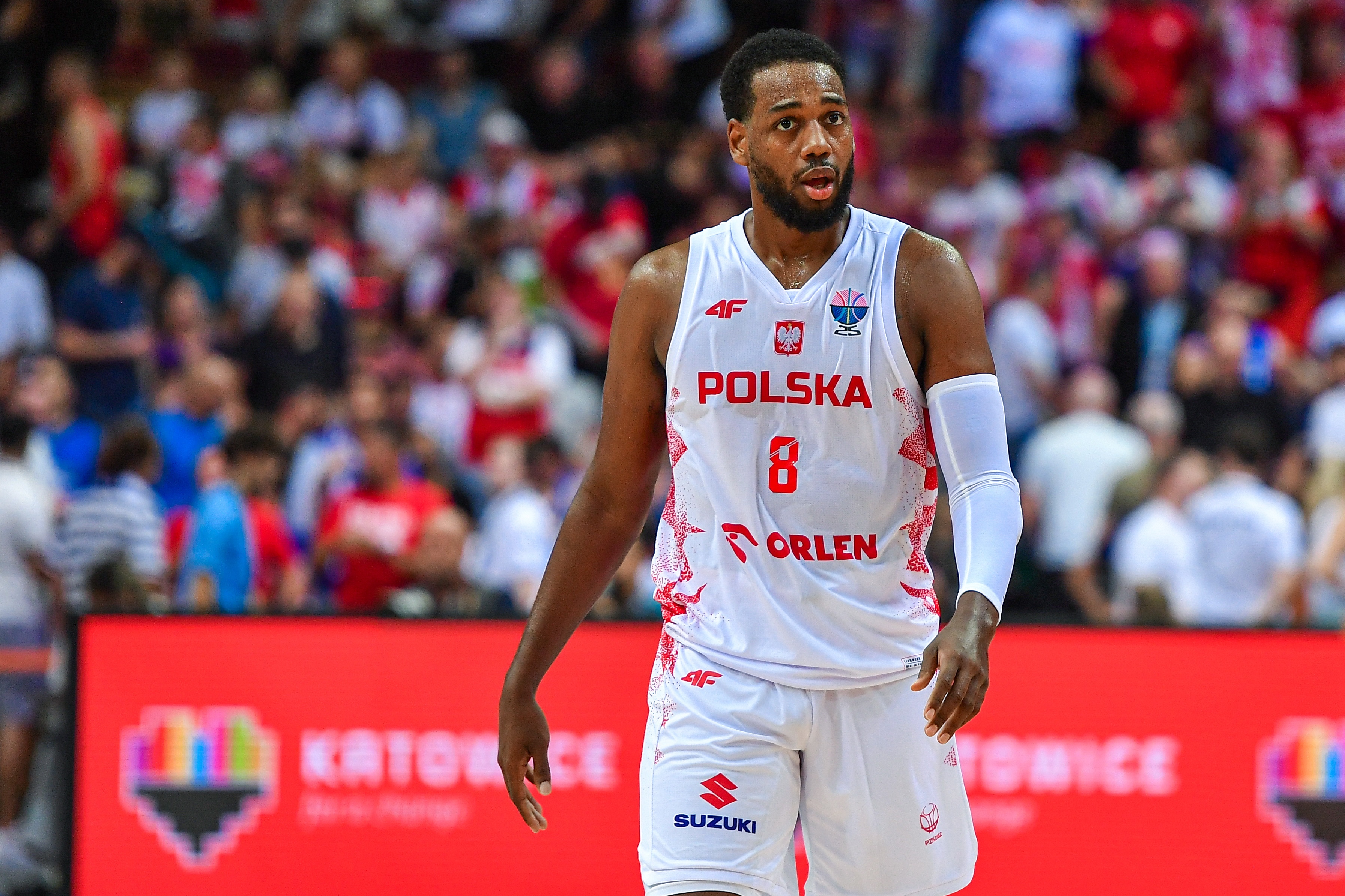 关于波兰男篮碾压菲律宾男篮，哈登制霸全场的信息