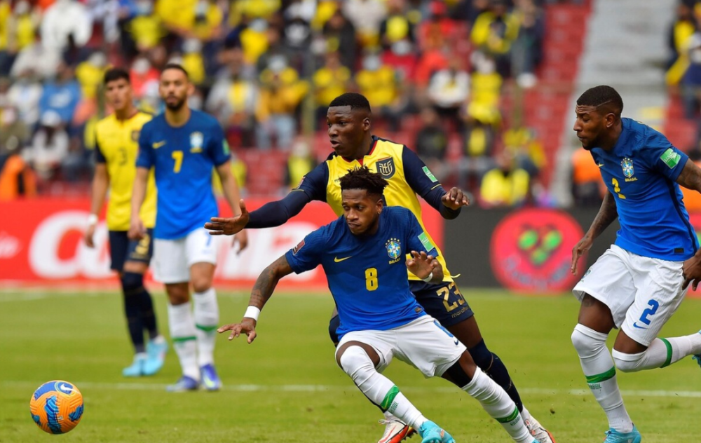 哥伦比亚爆冷智利，乔瓦尼·雷纳三分雨点燃全场的简单介绍