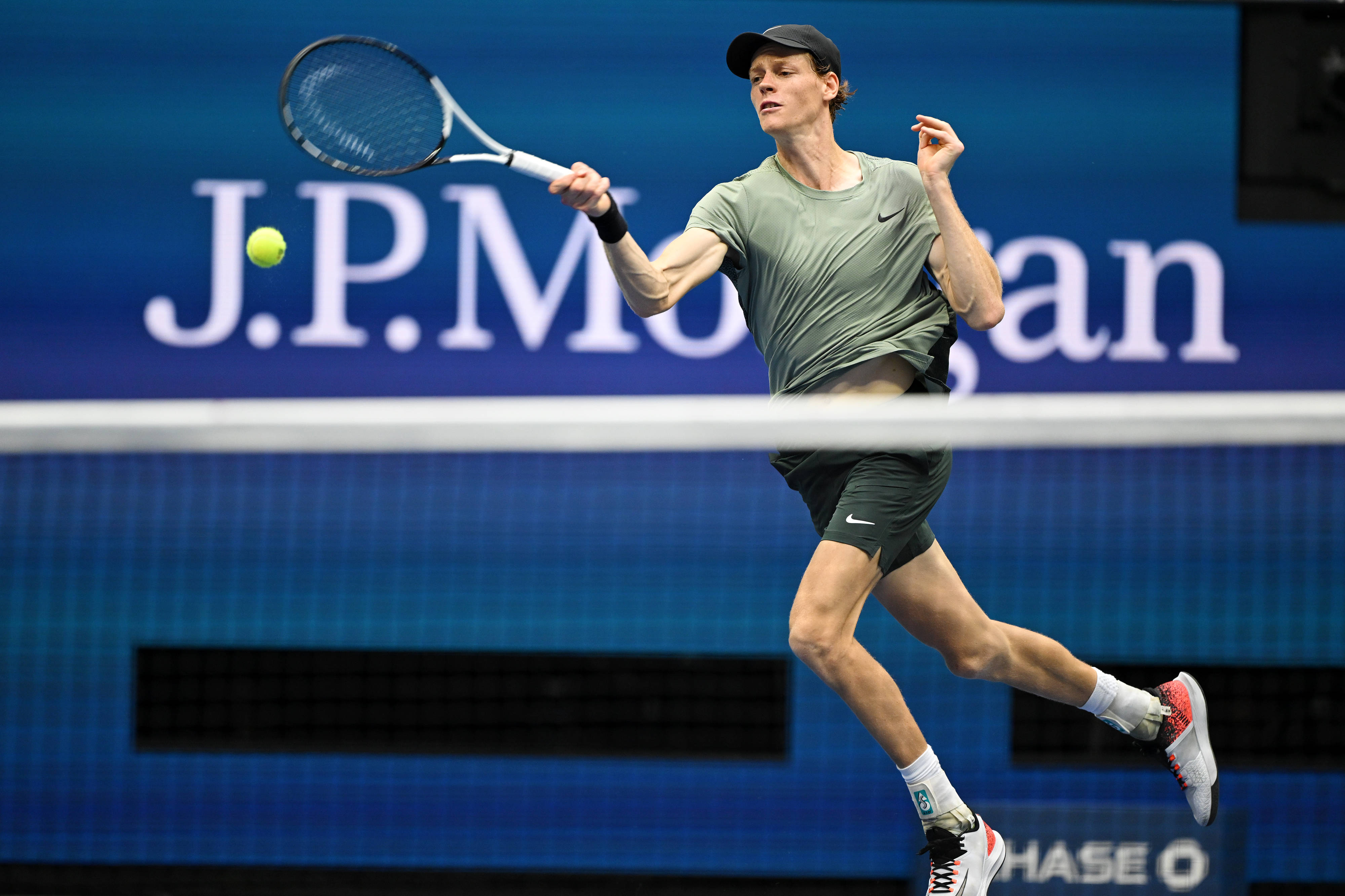 美网碾压联合杯,辛纳扛起全队 美网碾压联合杯,辛纳扛起全队