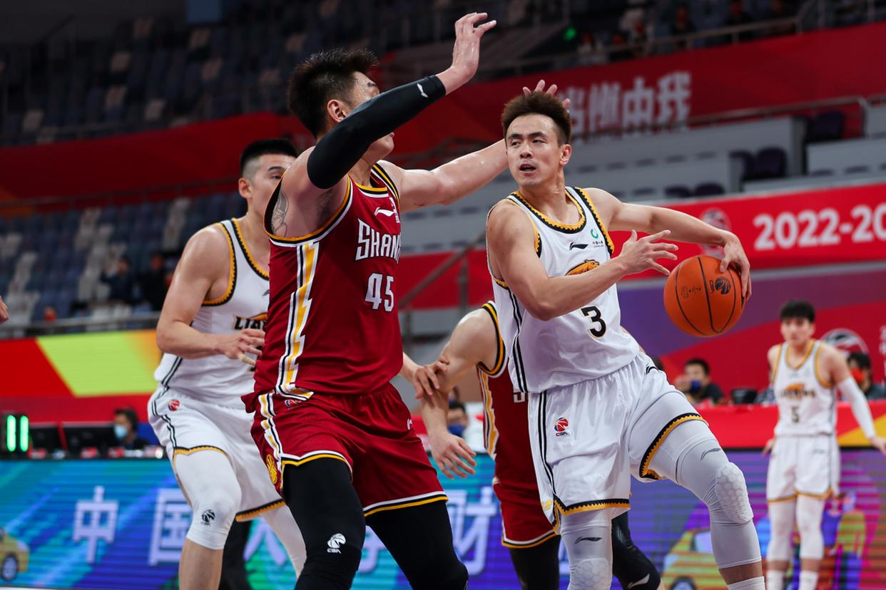 山西男篮再次夺得胜利,士气高涨 山西男篮再次夺得胜利,士气高涨