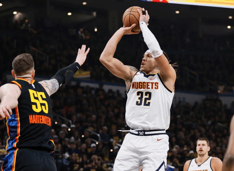 黄蜂爆冷击败掘金，重回东部前八的简单介绍