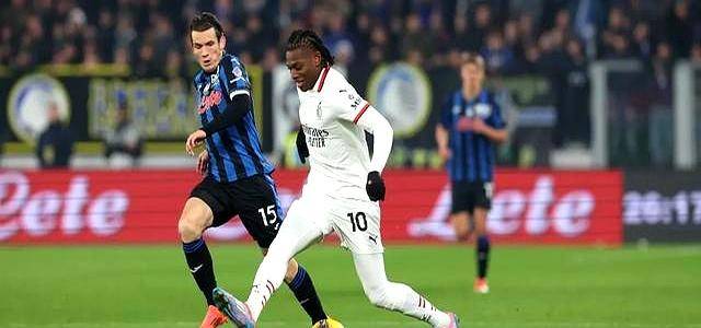 包含那不勒斯客场惨败，表现疲态十足的词条