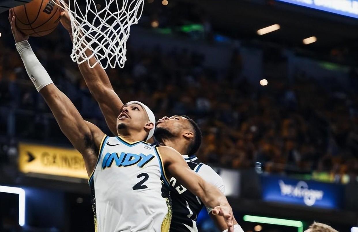 雄鹿队全力备战，新赛季背水一战