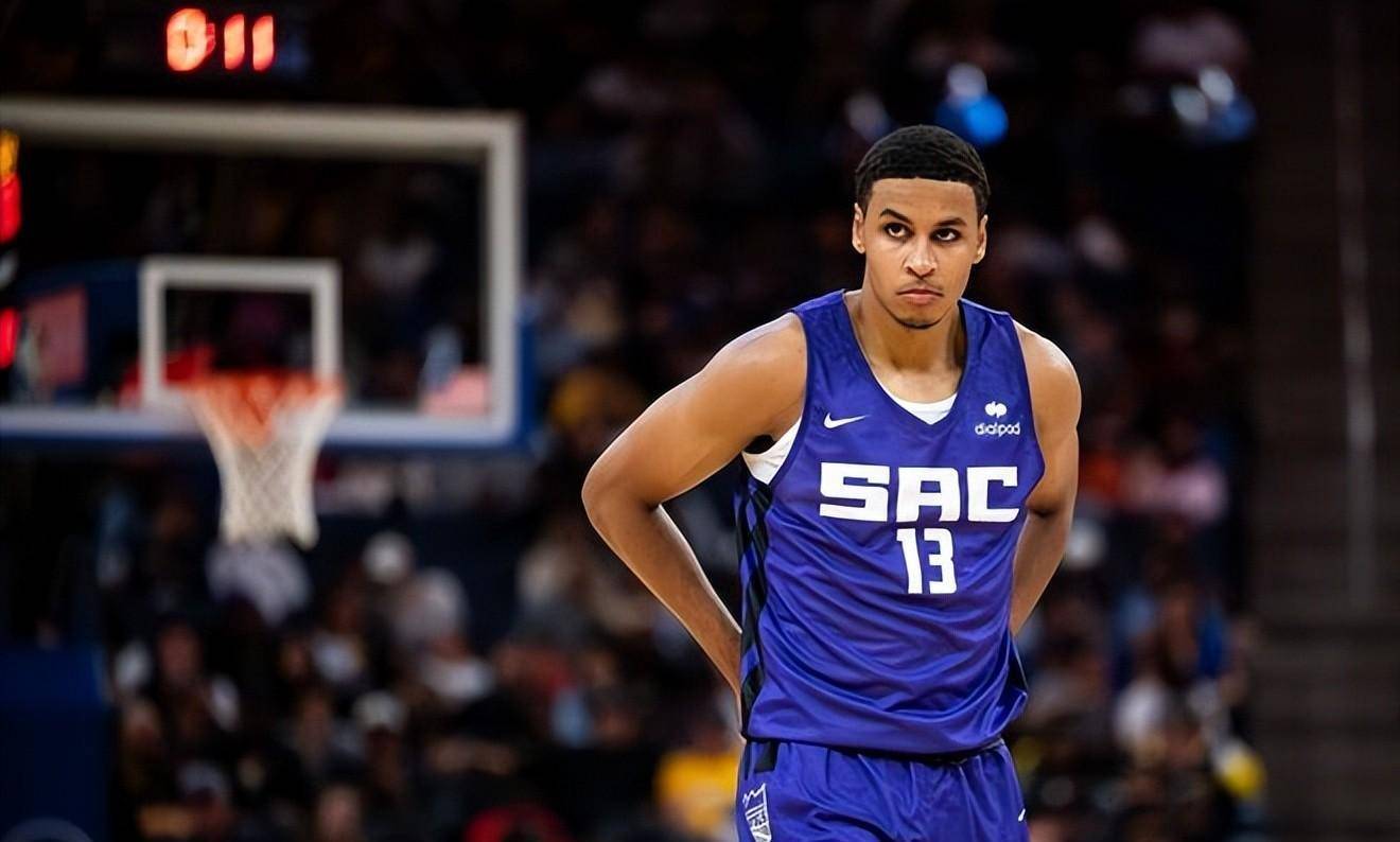 包含利万特青训球员表现优异，成为球队亮点的词条