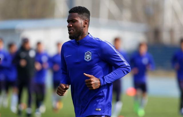 包含杜塞尔多夫战平莱比锡，继续保持稳定状态的词条