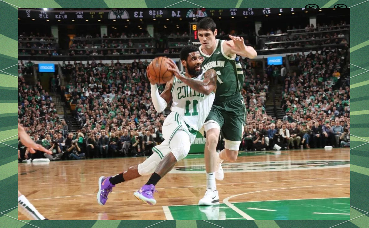 关于雄鹿队后场发挥出色，队员们相互辅助的信息