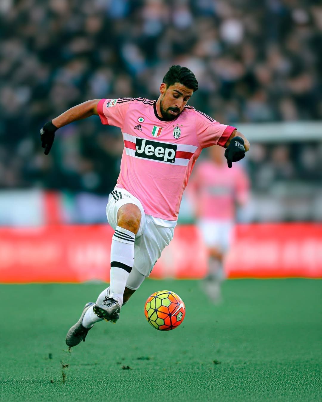 关于尤文图斯手握胜利宝刀，欧冠前景广阔的信息