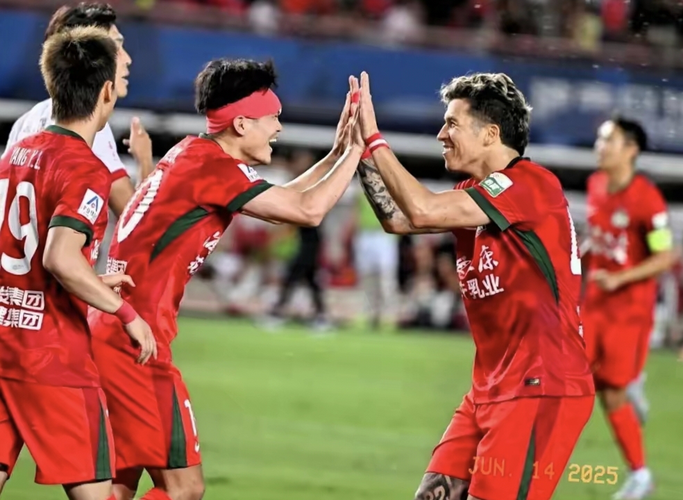 关键比赛制胜关键,球队成功争取三分 关键比赛制胜关键,球队成功争取三分