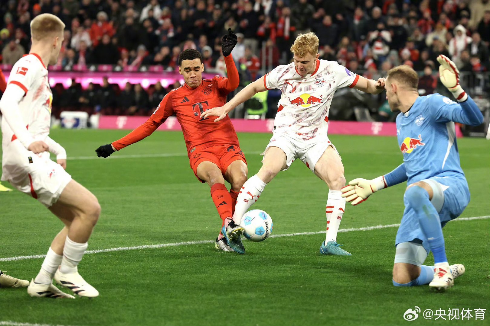 莱比锡红牛力克阿森纳，内马尔关键制胜的简单介绍