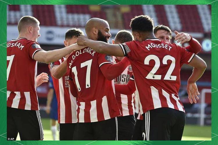 包含莱切主场逆转取胜，喜迎保级曙光的词条