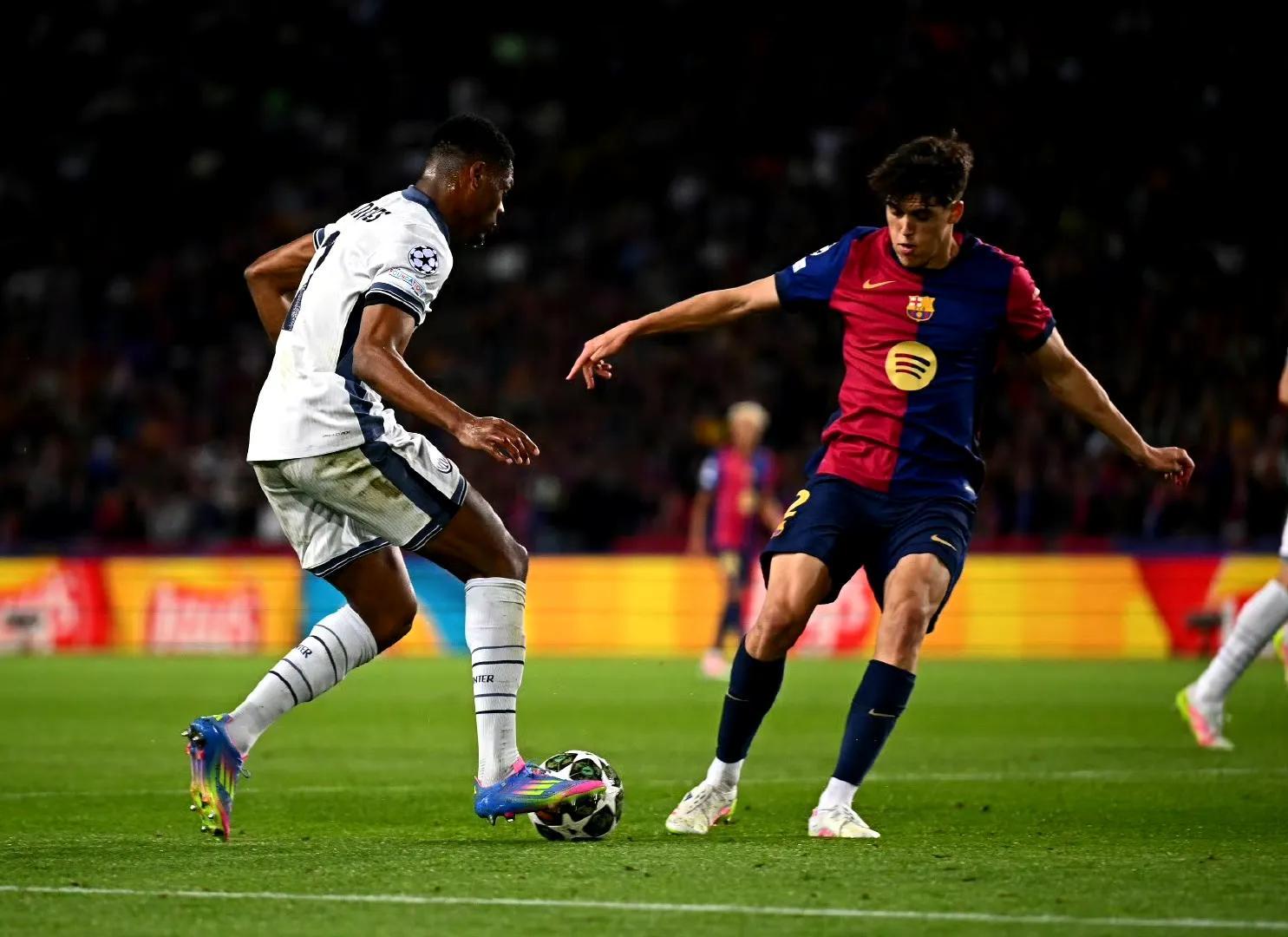 国际米兰轻取荷兰,内马尔刷新纪录 国际米兰轻取荷兰,内马尔刷新纪录