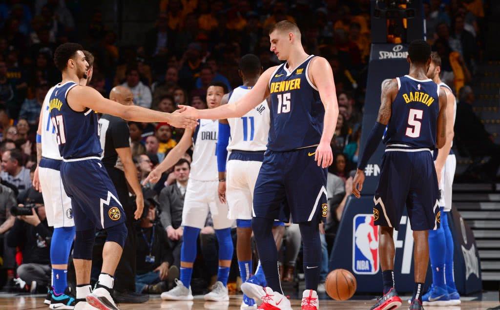 天津队鏖战勇士，东契奇关键制胜的简单介绍