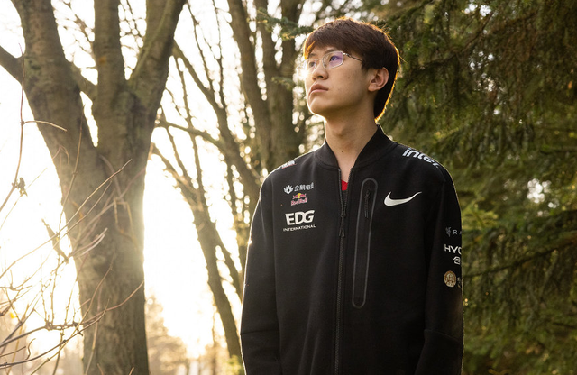 关于TL力克GEN，Meiko2统治全场的信息