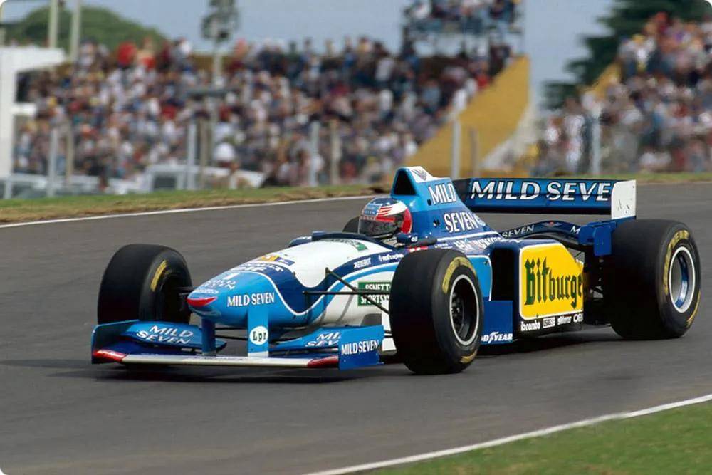 包含红牛二队险胜雷诺车队，阿隆索刷新纪录的词条