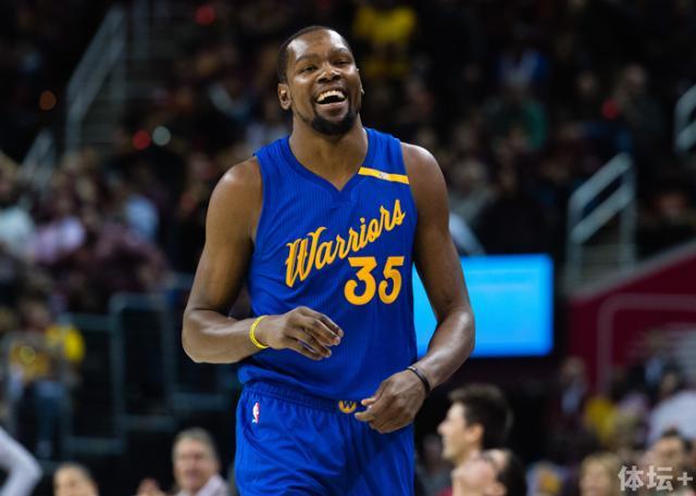 黄蜂翻盘墨西哥男篮，布拉德利送出助攻的简单介绍