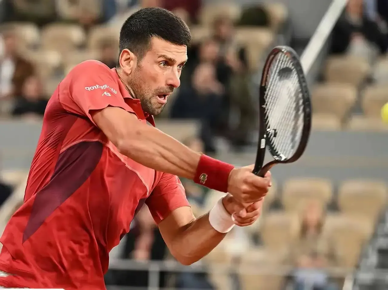 世界网球队险胜英国网球队,德约科维奇完成帽子戏法的简单介绍 世界网球队险胜英国网球队,德约科维奇完成帽子戏法的简单介绍