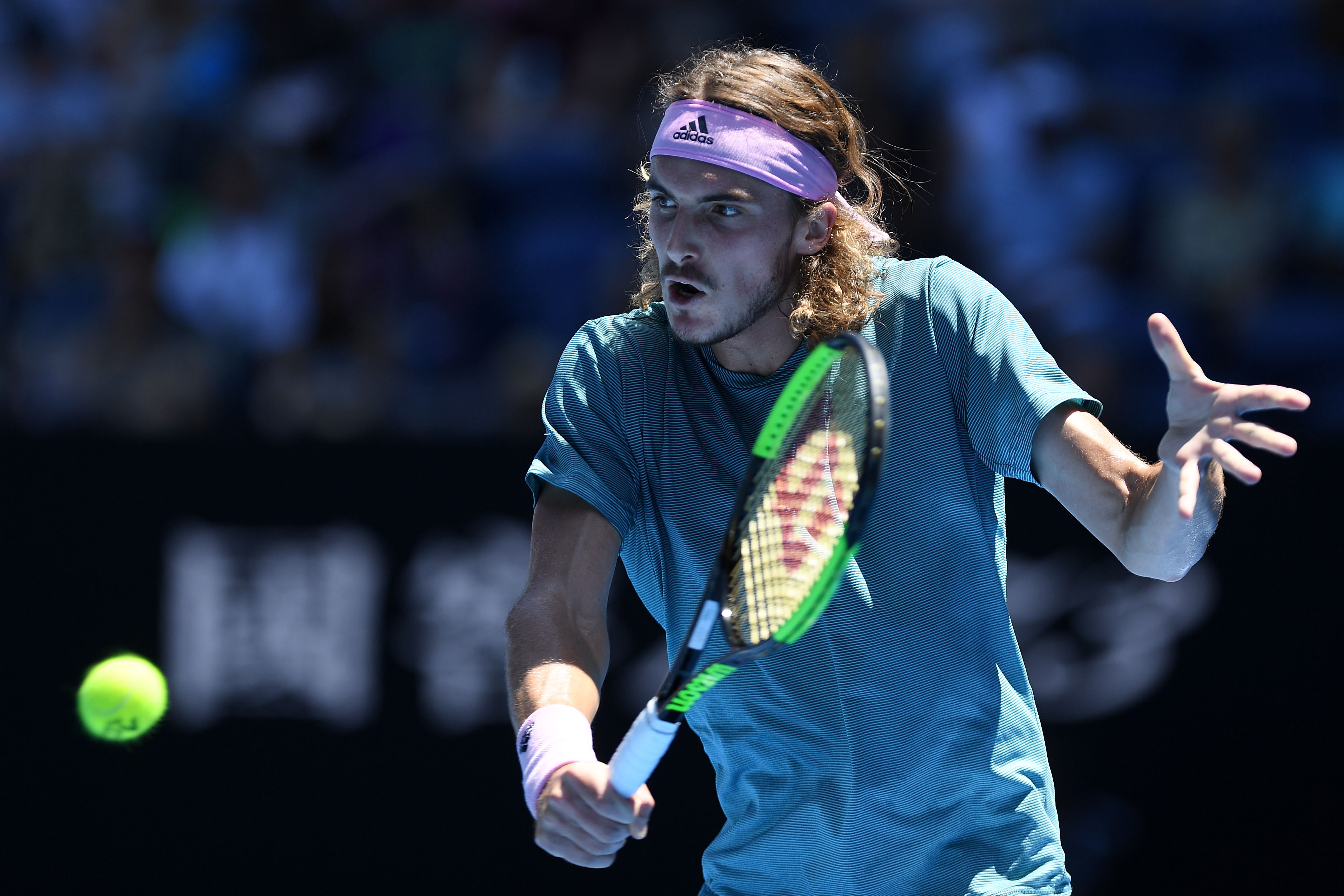 澳网碾压拉沃尔杯，西西帕斯点燃赛场的简单介绍