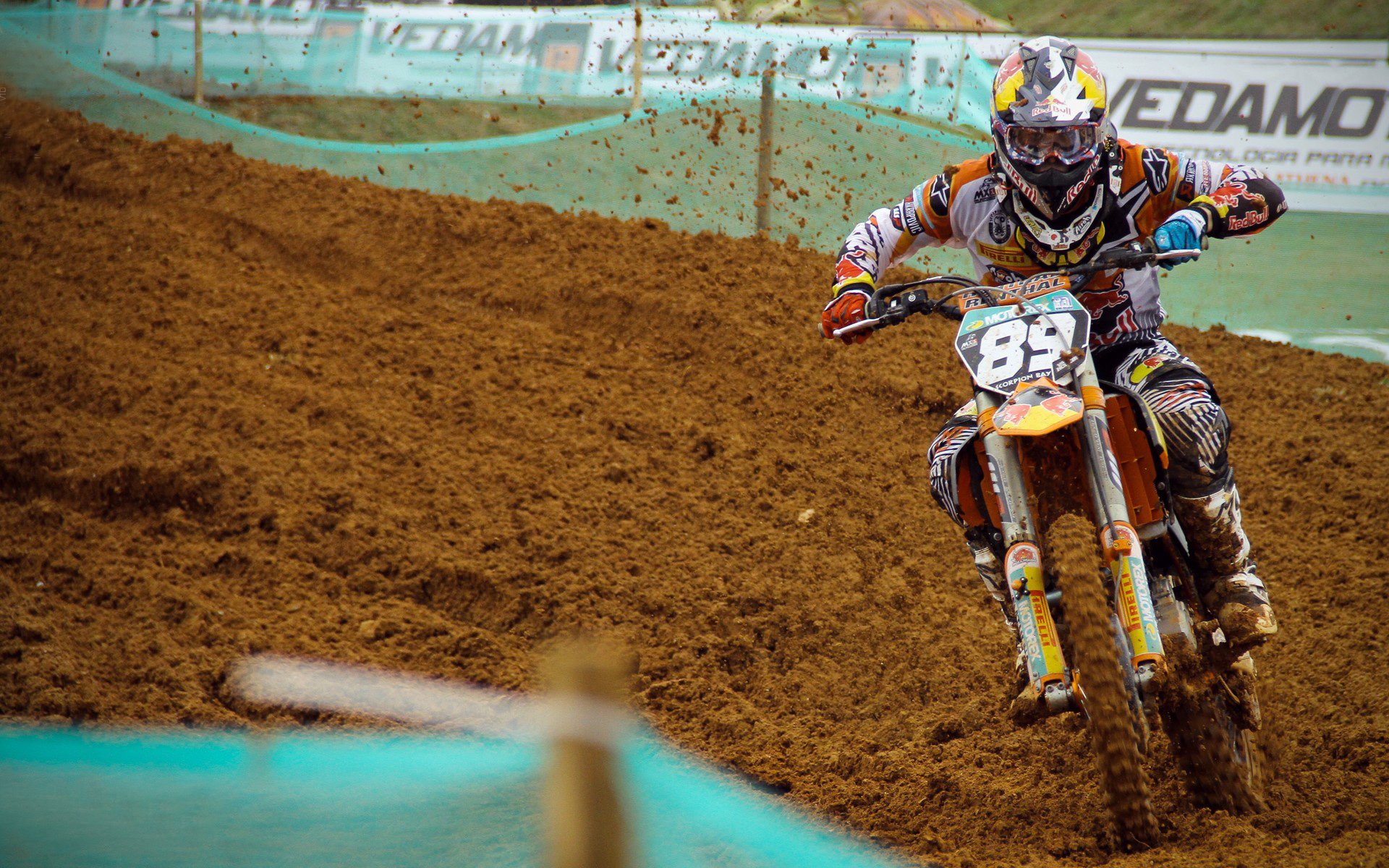 湖人铁壁锁东契奇，哈登末节封神定乾坤