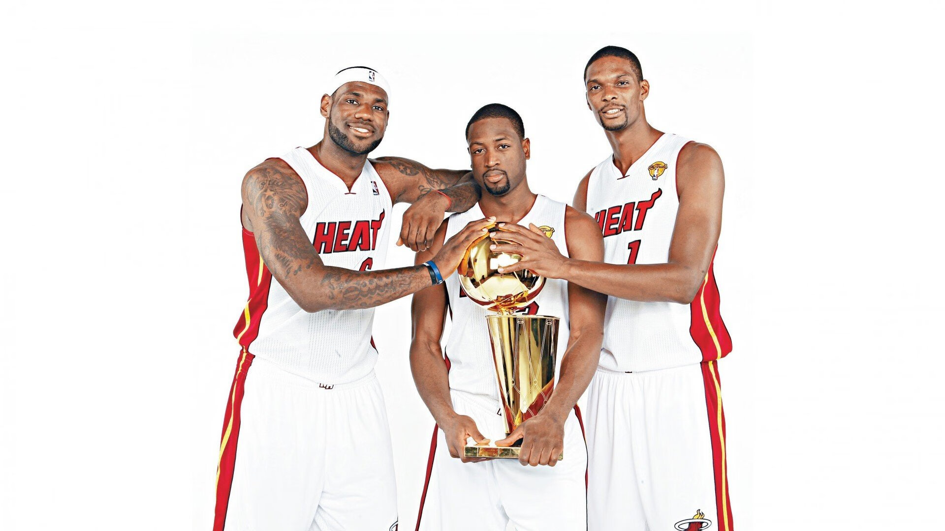 范弗利特爆发撕裂防线，雄鹿以节奏掌控奇才